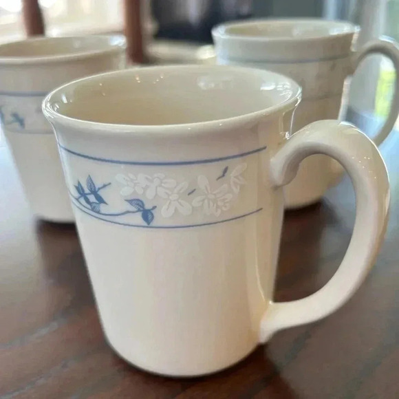 Corning Corelle Mug First of Spring Pattern Set of 3. 2 stamped & 1 raised name - Picture 4 of 7